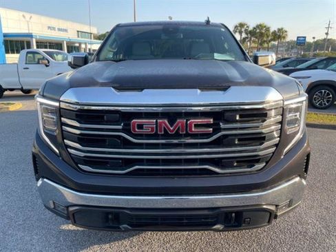 Used 2023 GMC Sierra 1500 SLT w/ SLT Premium Package image 2