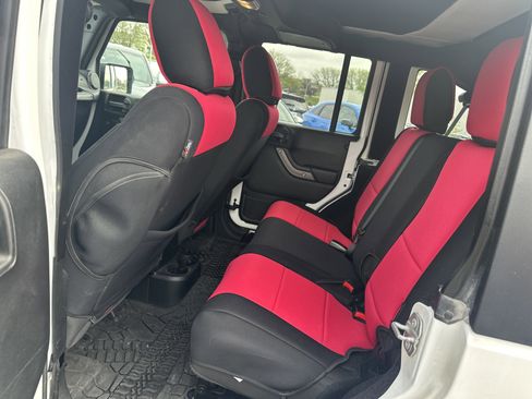 Used 2017 Jeep Wrangler Unlimited Sport w/ Quick Order Package 24S AWD/4WD image 15