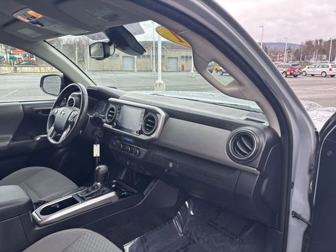 Used 2021 Toyota Tacoma SR5 image 12