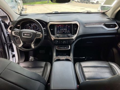 Used 2021 GMC Acadia Denali w/ Denali Technology Package FWD image 20