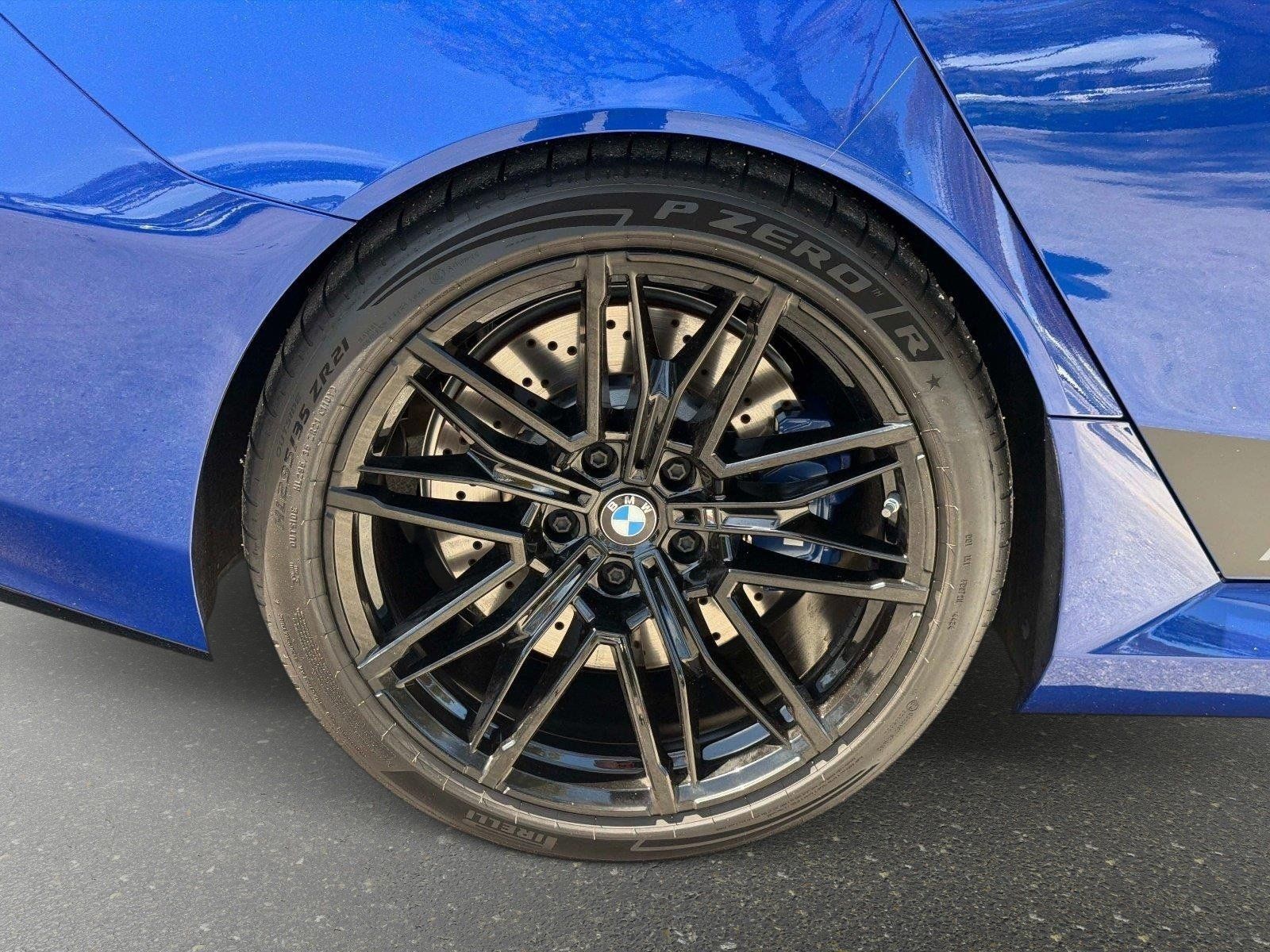Used 2025 BMW M5 AWD/4WD image 18