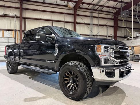 Used 2022 Ford F250 Lariat w/ Lariat Ultimate Package AWD/4WD image 1