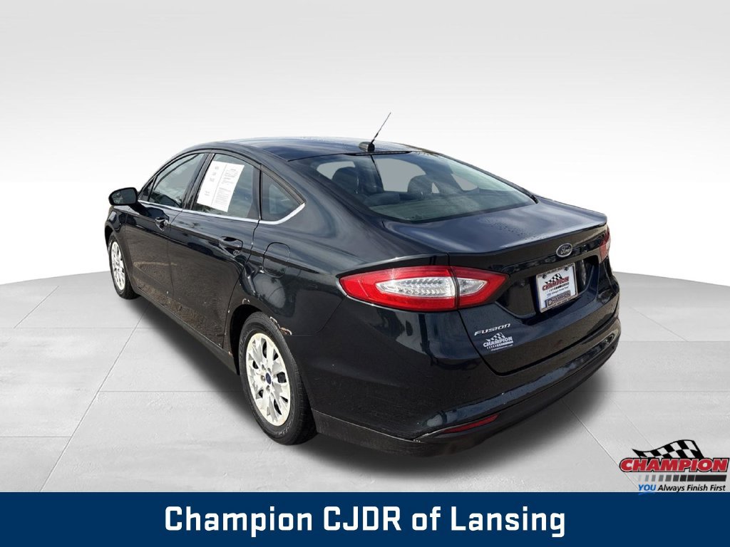 Used 2014 Ford Fusion S FWD image 5