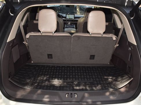 Used 2022 Lincoln Aviator Reserve w/ Equipment Group 201A AWD/4WD image 38