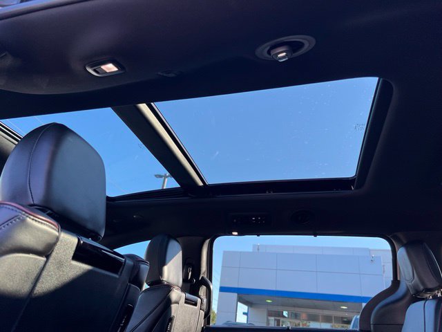 Used 2020 Chrysler Pacifica Limited FWD image 16
