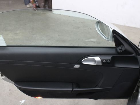 Used 2005 Porsche Boxster image 34