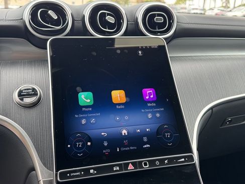 Used 2025 Mercedes-Benz GLC 300 4MATIC image 21