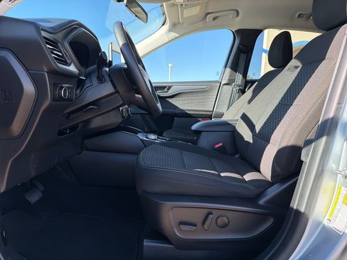 Used 2023 Ford Escape Active image 10