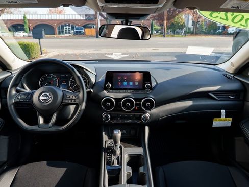 New 2025 Nissan Sentra S image 8