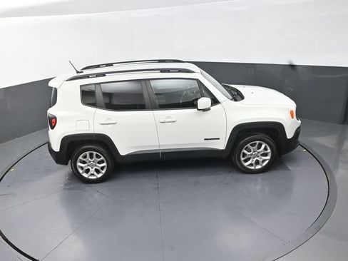 Used 2017 Jeep Renegade Latitude AWD/4WD image 30