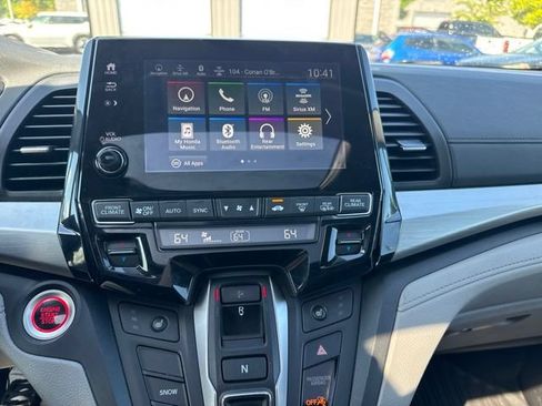 Used 2018 Honda Odyssey EX-L image 12