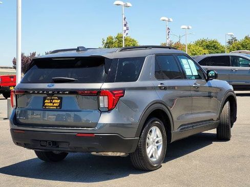 Certified 2026 Ford Explorer Active RWD image 4
