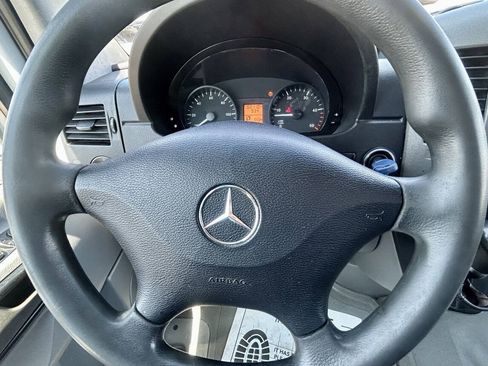 Used 2014 Mercedes-Benz Sprinter 3500 image 16