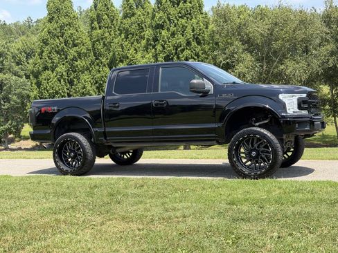 Used 2018 Ford F150 XLT w/ Equipment Group 302A Luxury AWD/4WD image 5