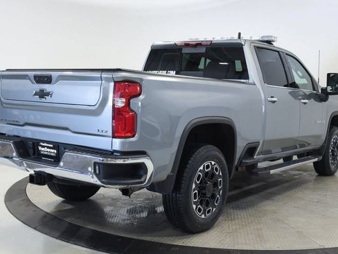 Used 2024 Chevrolet Silverado 3500 LTZ w/ LTZ Plus Package AWD/4WD image 26