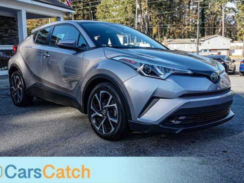 Used 2018 Toyota C-HR XLE image 10