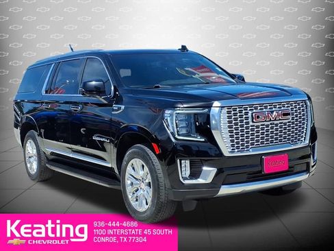 Used 2024 GMC Yukon XL Denali AWD/4WD image 3