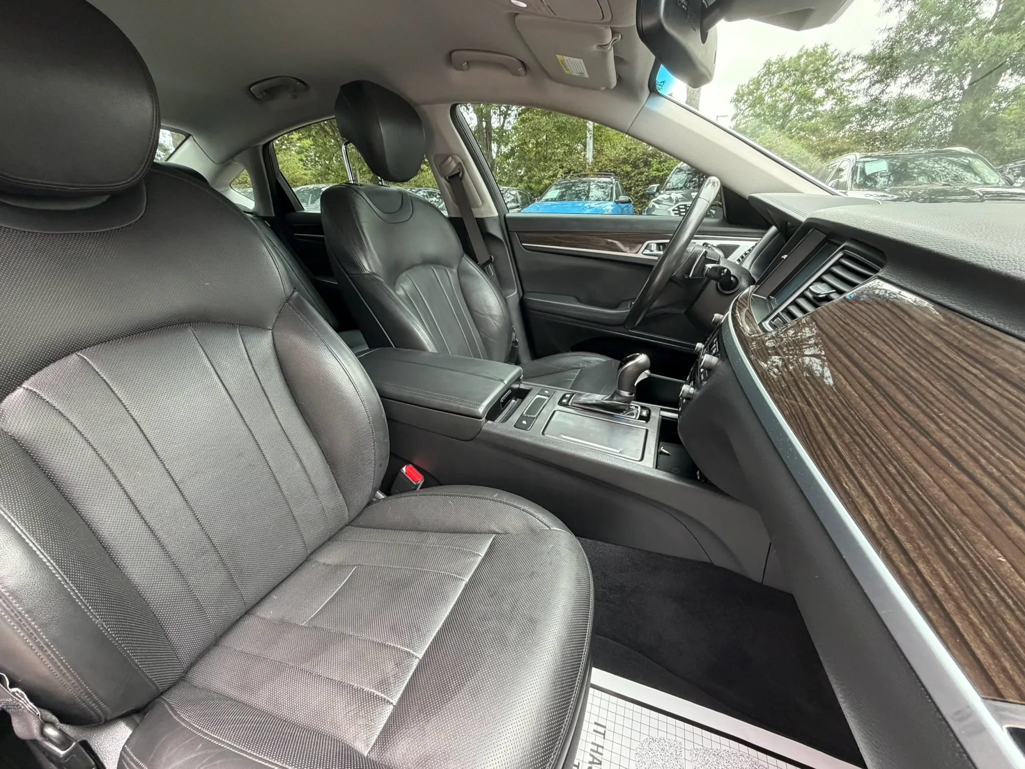 Used 2017 Genesis G80 3.8 RWD image 9