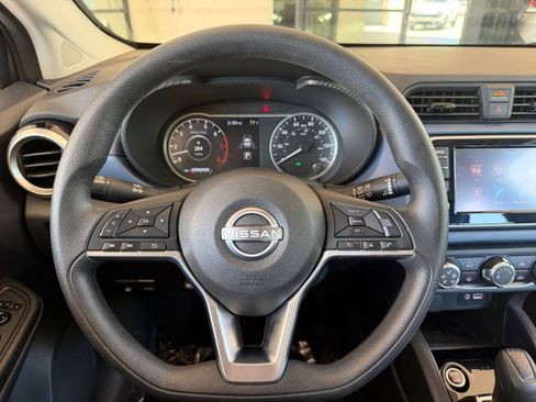 Used 2025 Nissan Versa SV FWD image 25