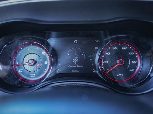 Used 2021 Dodge Charger SXT w/ Blacktop Package image 5