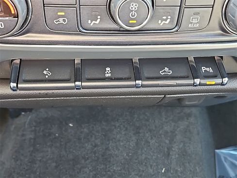 Used 2018 Chevrolet Silverado 1500 LT w/ All Star Edition image 20