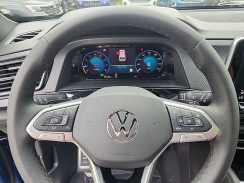 New 2026 Volkswagen Atlas Cross Sport SEL R-Line image 13