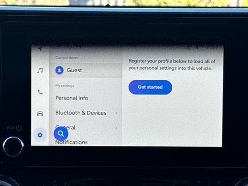 Certified 2025 Toyota Highlander LE image 22