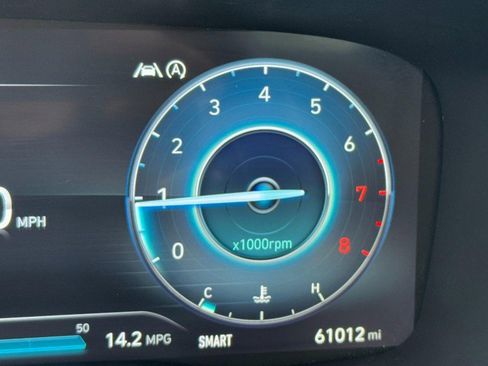 Used 2023 Hyundai Santa Fe SEL w/ Premium Package image 18