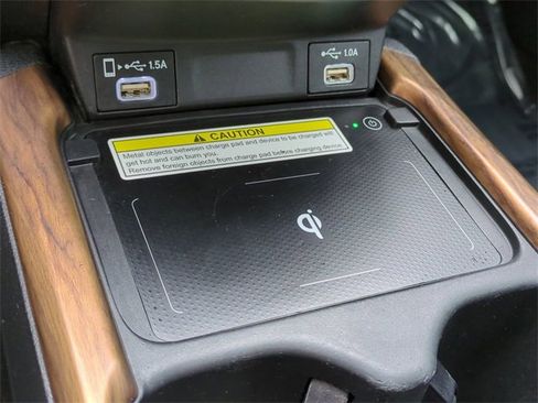 Used 2020 Honda CR-V Touring image 23