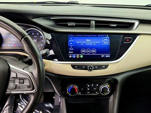 Used 2020 Buick Encore GX Preferred w/ Cold Weather Comfort Package FWD image 17
