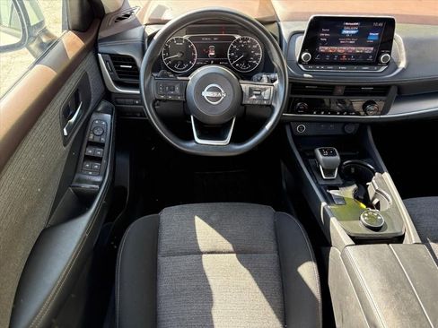 Used 2023 Nissan Rogue SV AWD/4WD image 23