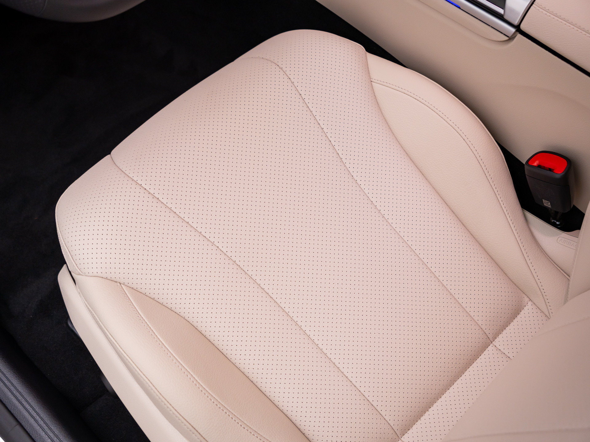 New 2027 Mercedes-Benz CLE 450 4MATIC Coupe image 14