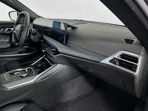 Used 2025 BMW 230i Coupe w/ Convenience Package image 29