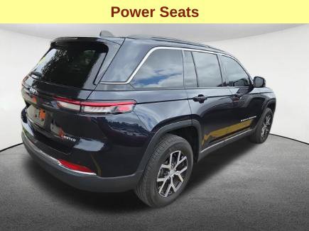 Used 2024 Jeep Grand Cherokee Limited w/ Trailer Tow Package AWD/4WD image 10