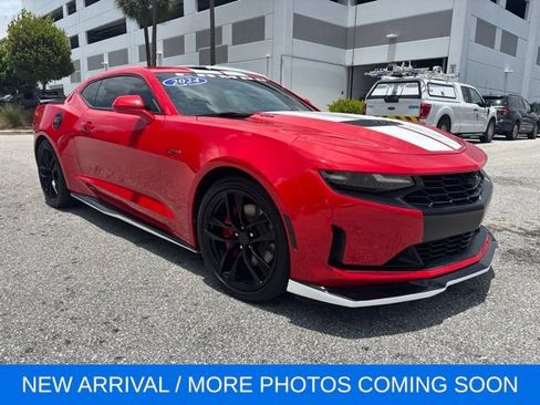 Used 2024 Chevrolet Camaro LT RWD image 1