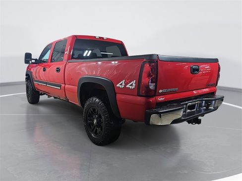 Used 2005 Chevrolet Silverado 2500 LS image 10