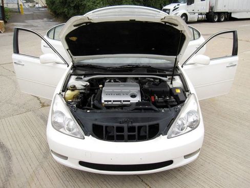 Used 2004 Lexus ES 330 image 30