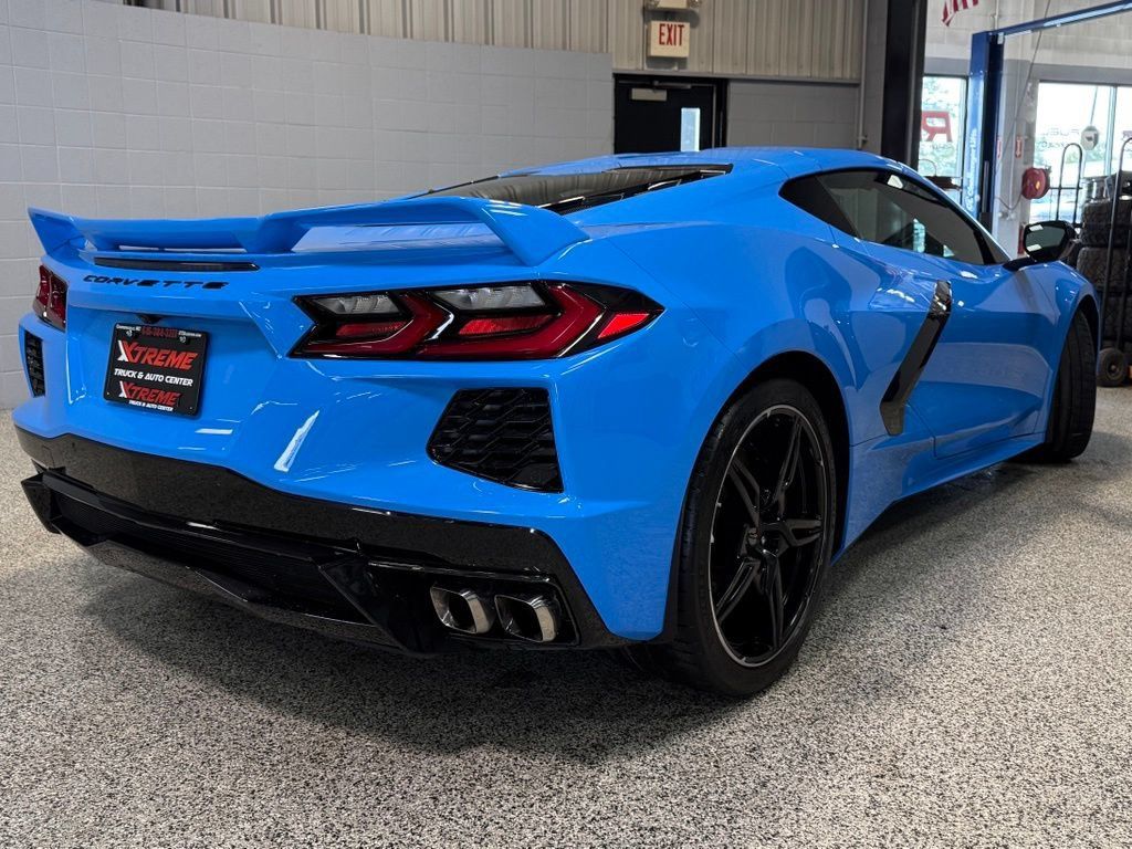 Used 2021 Chevrolet Corvette Stingray Coupe w/ Z51 Performance Package RWD image 6