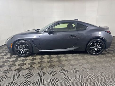 Used 2024 Toyota GR86 RWD image 7
