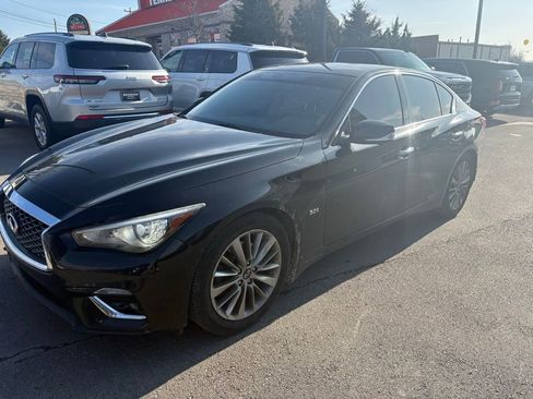 Used 2018 INFINITI Q50 Luxe w/ Essential Package (3.0T Luxe) image 5