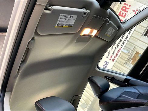 Used 2025 Nissan Altima 2.5 SR image 13