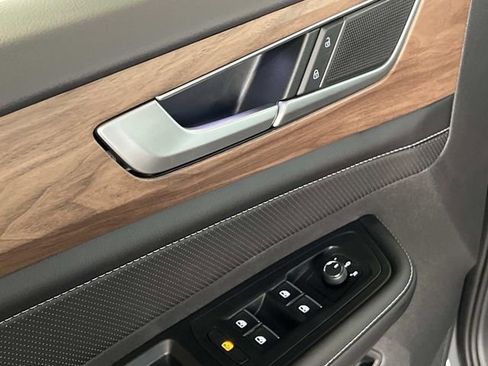 New 2026 Volkswagen Atlas SE FWD image 10
