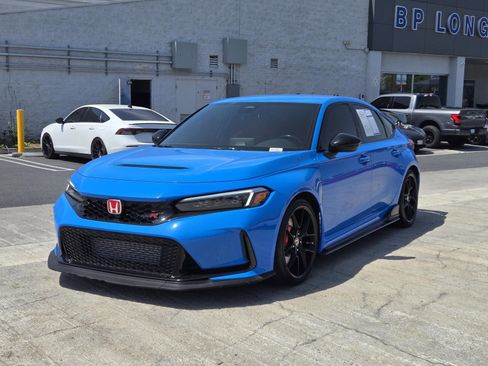Used 2023 Honda Civic Type R image 4