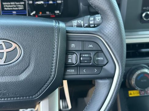 Used 2025 Toyota 4Runner TRD Sport image 14