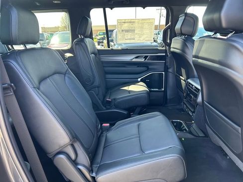 New 2026 Jeep Grand Wagoneer L Limited AWD/4WD image 25