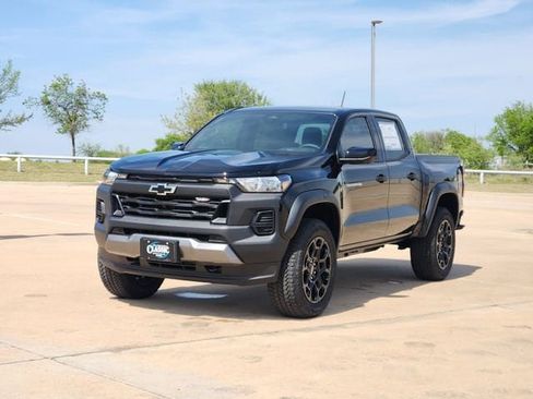 New 2026 Chevrolet Colorado Trail Boss AWD/4WD image 3