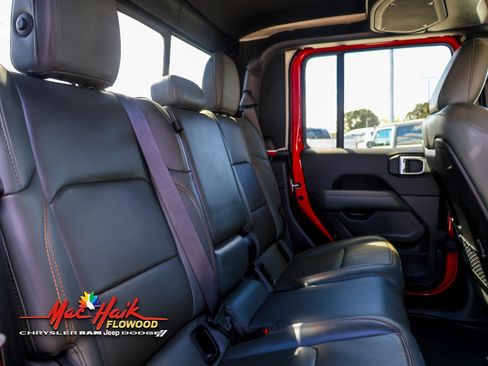Used 2024 Jeep Gladiator Mojave w/ Safety Group image 10
