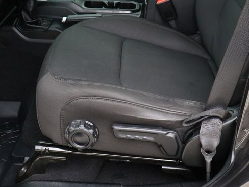 Used 2021 Jeep Gladiator Willys image 16