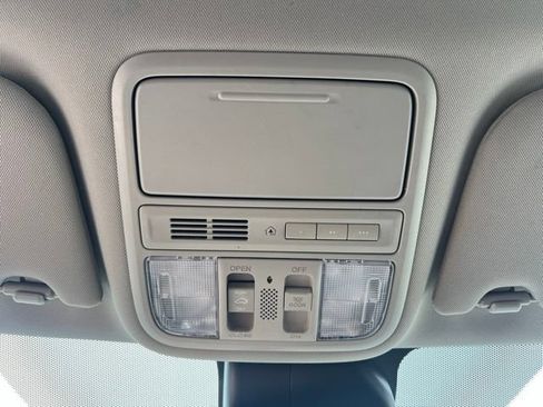 Used 2017 Honda Odyssey EX-L image 30