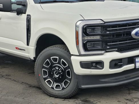 New 2026 Ford F250 Platinum image 28